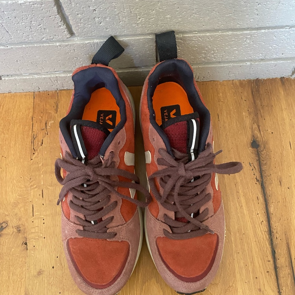 Veja Venturi Rouille Dried Petal Sneakers - Picture 6 of 8